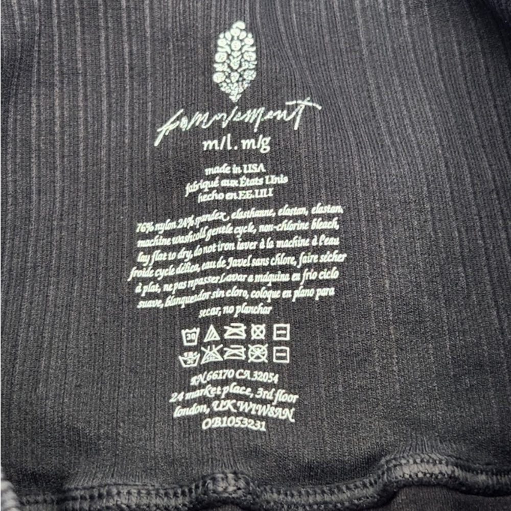 NEW! Free People Good Karma Leggings size M/L- no tag or outside logo - Picture 5 of 5